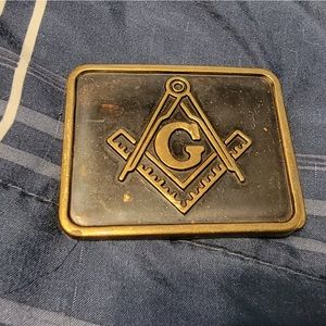 Mason belt buckle